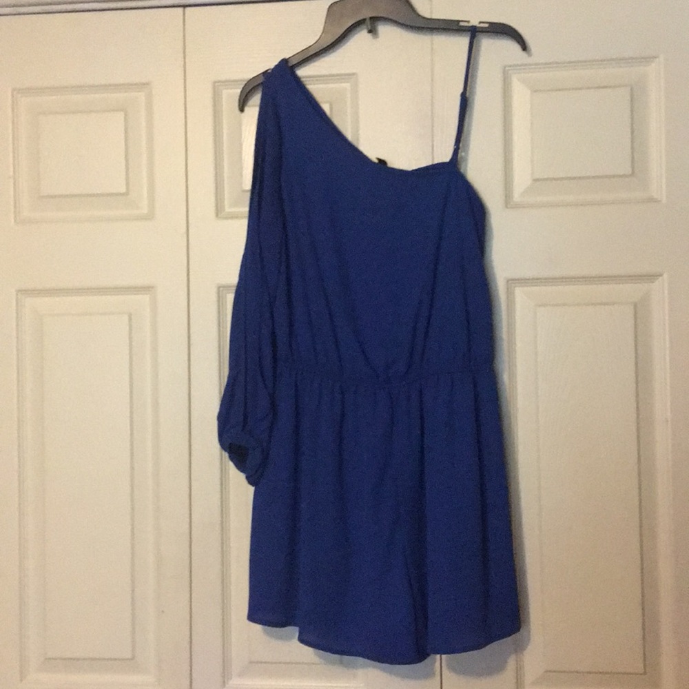 Romper - Picture 2 of 3